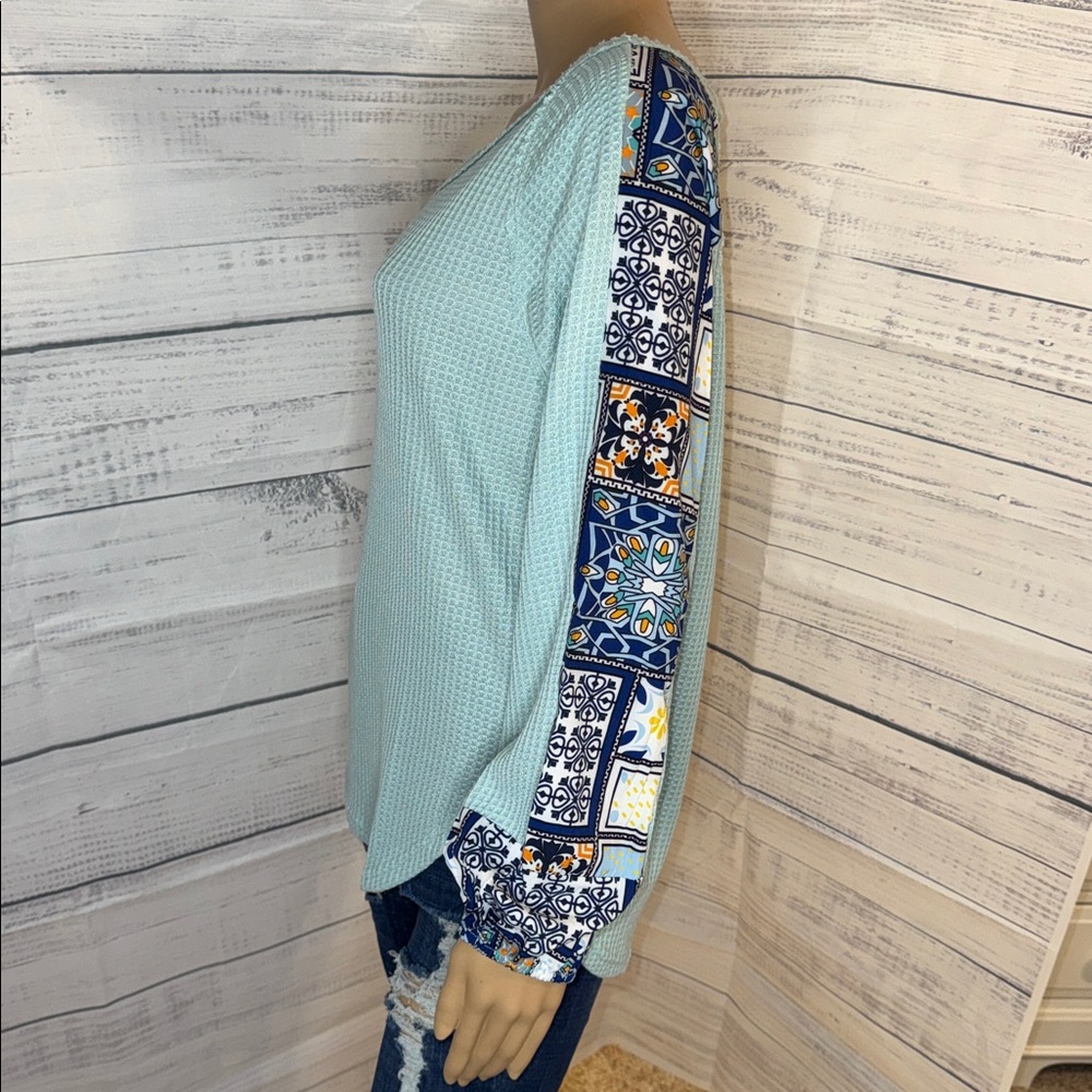 NWOT Sky Blue V-Neck Waffle Knit Top with Patterned Sleeve Accents